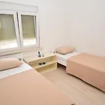 Fermai بيت للعطل Ražanac