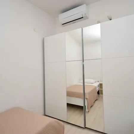 Fermai 펜션 Ražanac